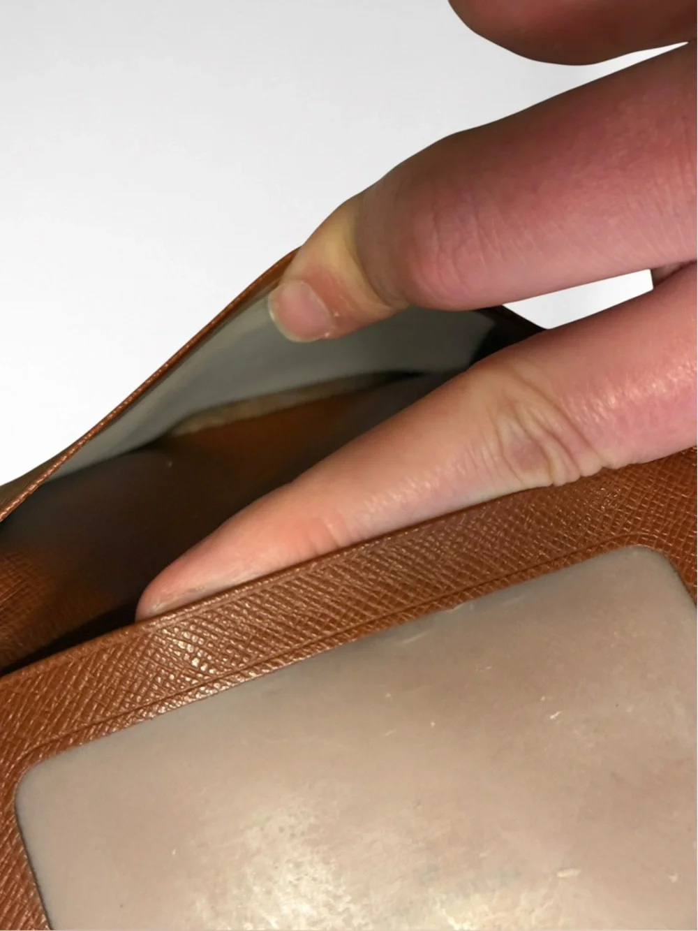 Louis Vuitton Authentic Porte 2 Cartes Vertical Card Case